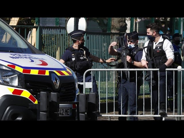 Messerangriff in Paris: Mann ersticht Polizeiangestellte