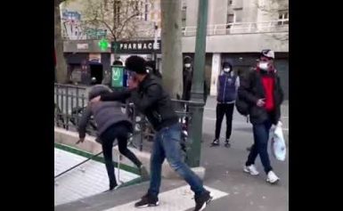 Paris: Mann stößt Frau die U-Bahn-Treppe hinunter