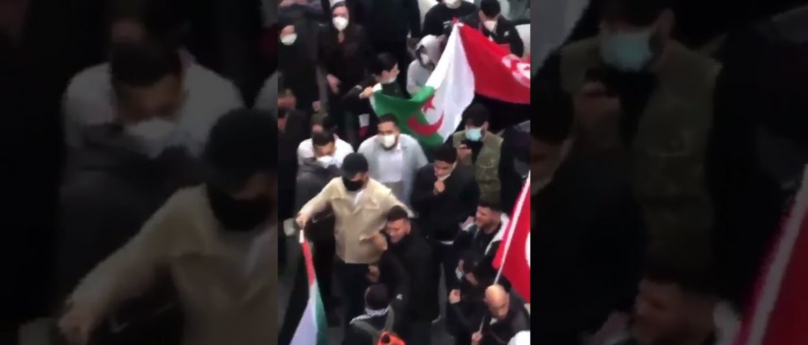 Türken und Araber beleidigen Juden vor der Synagoge in Gelsenkirchen