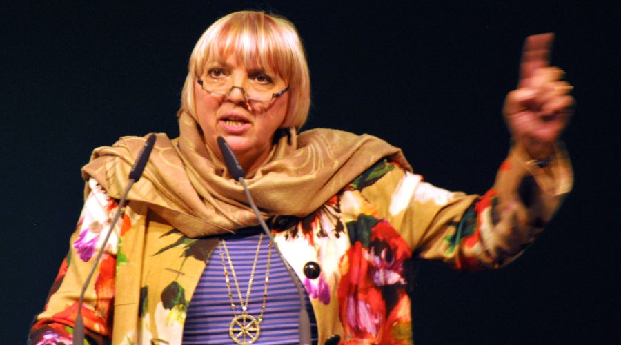 Claudia Roth fordert Bespitzelung der Bundestagspolizei