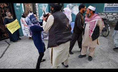 Kabul: Taliban treiben Demonstrantinnen mit Schüssen auseinander