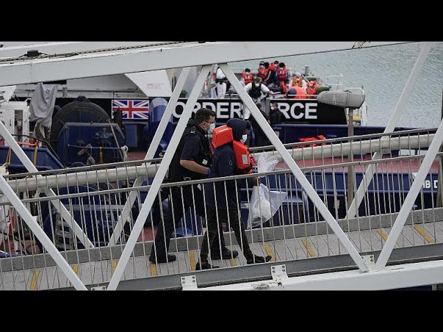 London macht Ärmelkanal für Migrantenboote dicht