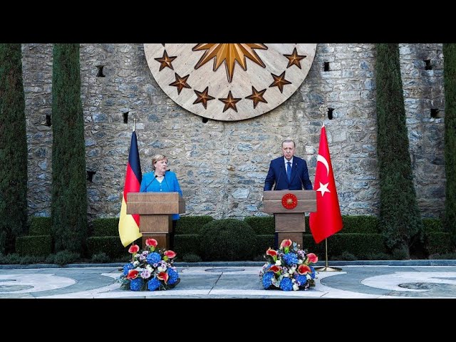 Abschiedsbesuch in Istanbul: Merkel spricht bei Erdoğan Lage deutscher Häftlinge an