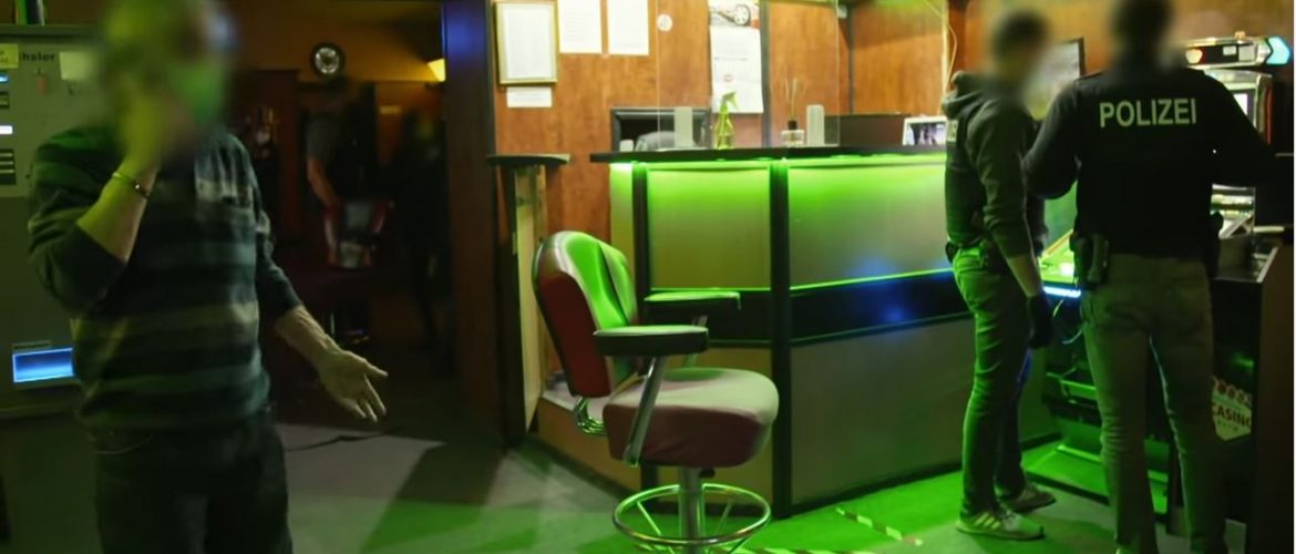 Berliner Linke gegen Razzien in Shisha-Bars