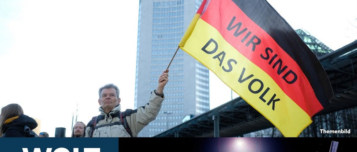 TAG DER ENTSCHEIDUNG: Corona-Krise – Querdenker- und Impfgegner-Demo in Berlin | WELT Live dabei