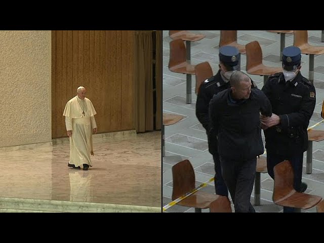 Ohne Maske: Mann schreit Papst während Generalaudienz an