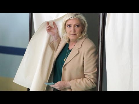 VIDEO: Marine Le Pen (53) am Wahlsonntag in Frankreich, sie will es noch mal wissen