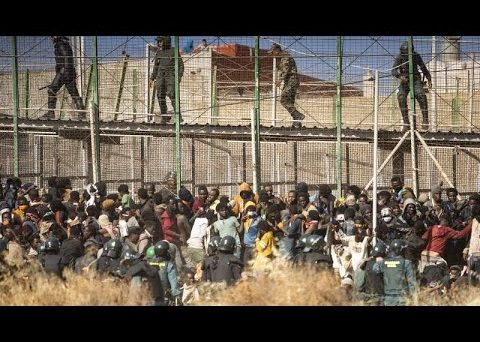 400 Afrikaner reißen Grenzzaun ein