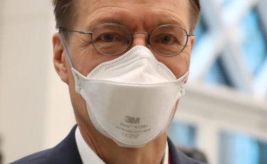 Lauterbachs Ministerium veröffentlichte falsche Zahlen zu Impf-Nebenwirkungen