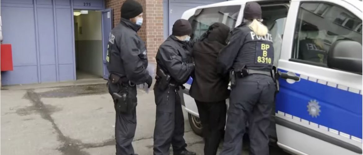 Wie falsche Väter den deutschen Sozialstaat schröpfen