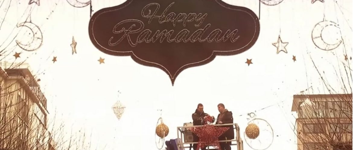 Leuchtreklame: Frankfurt am Main wünscht einen „Happy Ramadan“