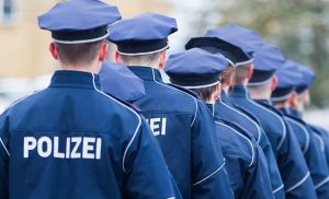 Drei Berliner Polizisten wegen Banden-Diebstahls festgenommen