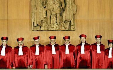 Die Linke drängt ins Bundesverfassungsgericht