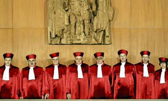 Die Linke drängt ins Bundesverfassungsgericht