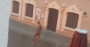 „Ein Mann“ hält Kleinstadt in Atem